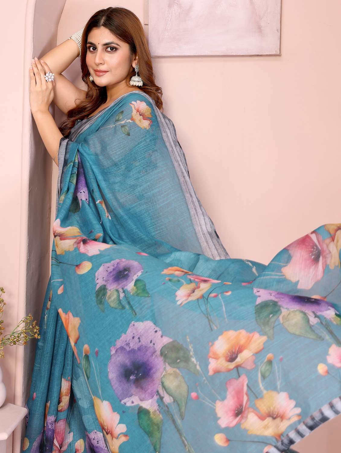 women printed casual wear saree with blouse - 22388936 -  Standard Image - 1