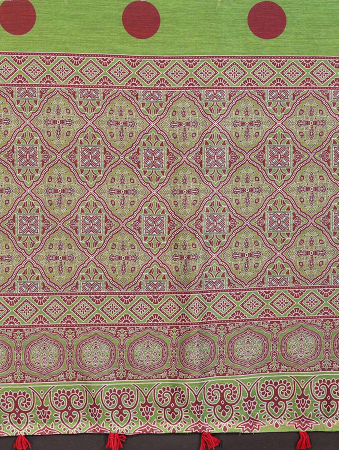 women printed casual wear saree with blouse - 22388969 -  Standard Image - 1