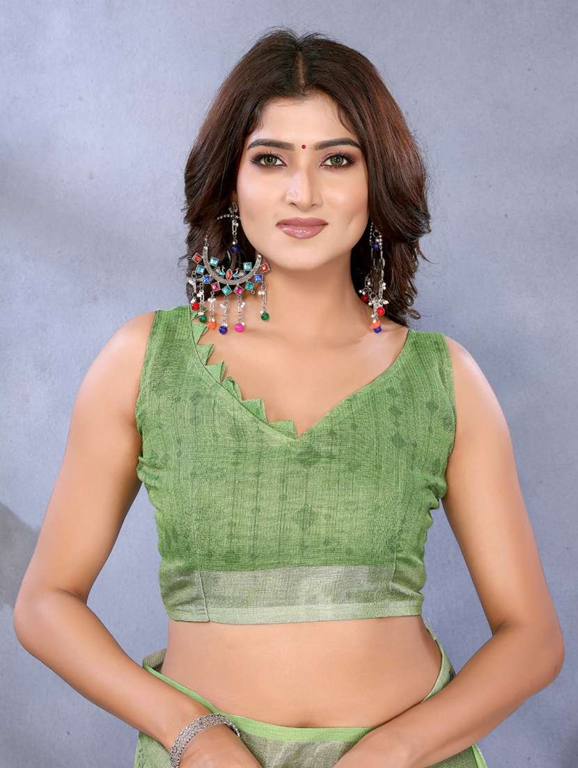 women printed casual wear saree with blouse - 22388993 -  Standard Image - 4