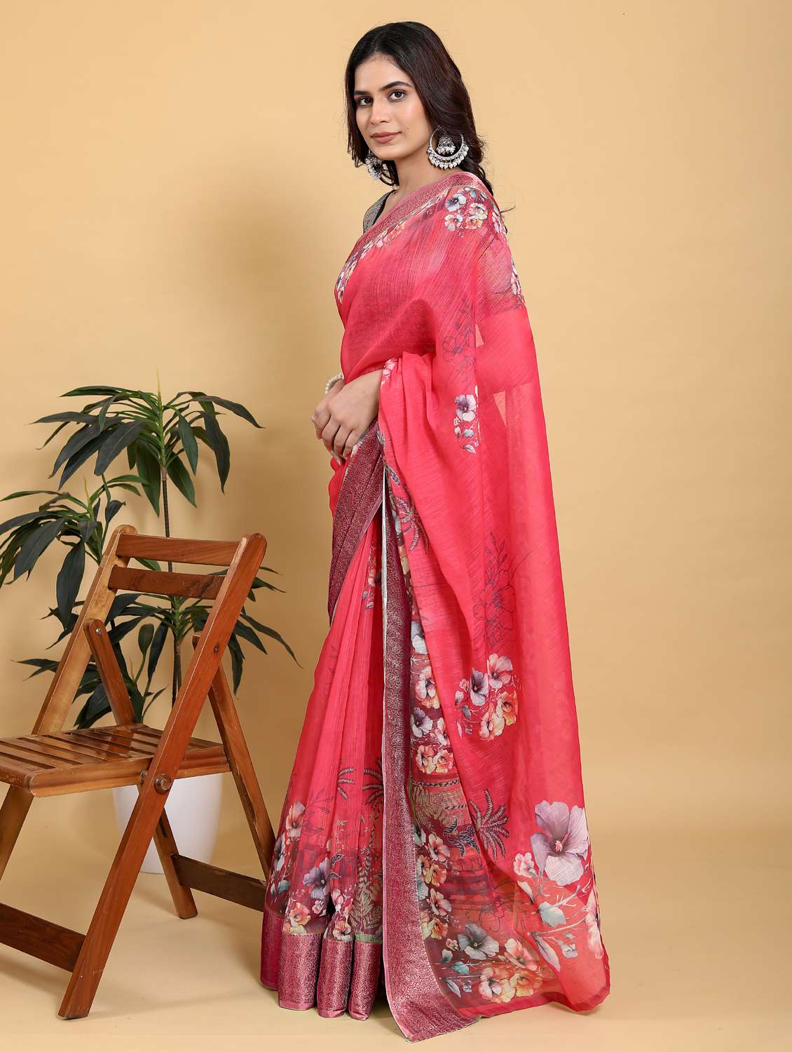 women printed casual wear saree with blouse - 22389009 -  Standard Image - 1