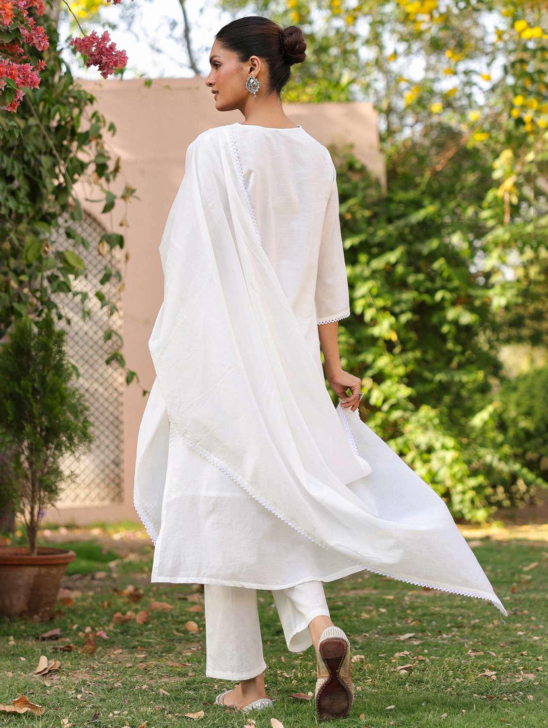 white cotton kurta pant  set - 22390174 -  Standard Image - 4