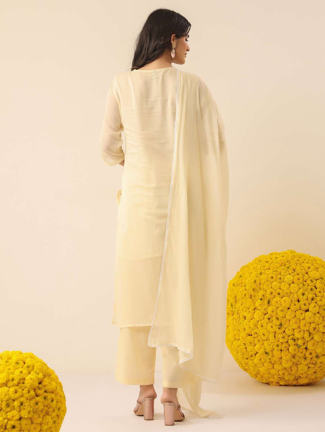 women solid with work notch neck kurta pant with dupatta set - 22390177 -  Standard Image - 4