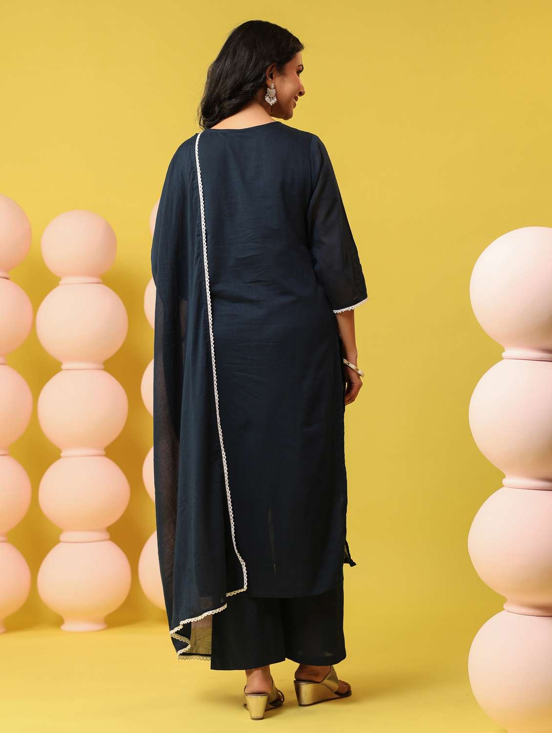 women solid with work notch neck kurta pant with dupatta set - 22390180 -  Standard Image - 4