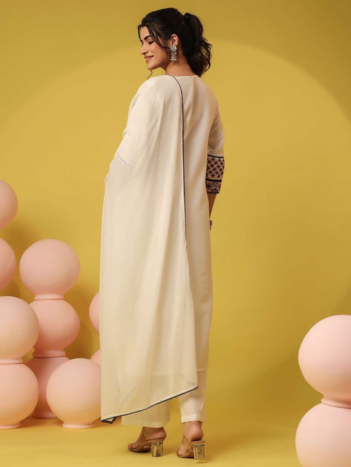 women solid with work notch neck kurta pant with dupatta set - 22390196 -  Standard Image - 4