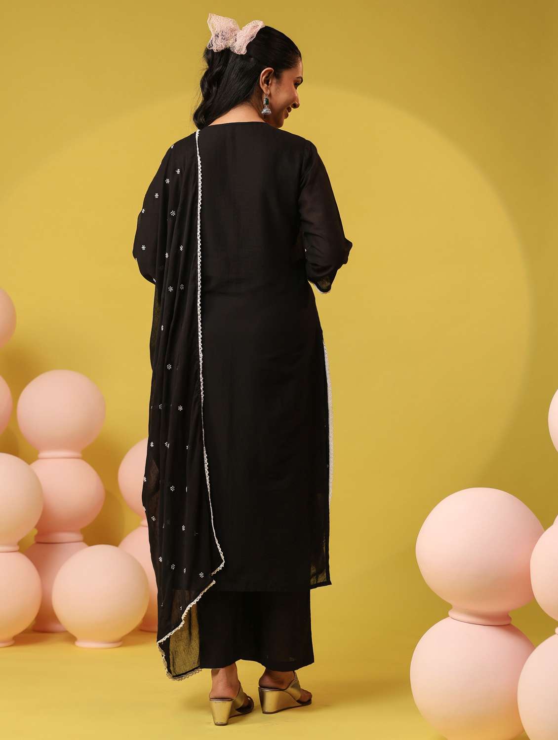 women solid with work round neck kurta pant with dupatta set - 22390209 -  Standard Image - 4