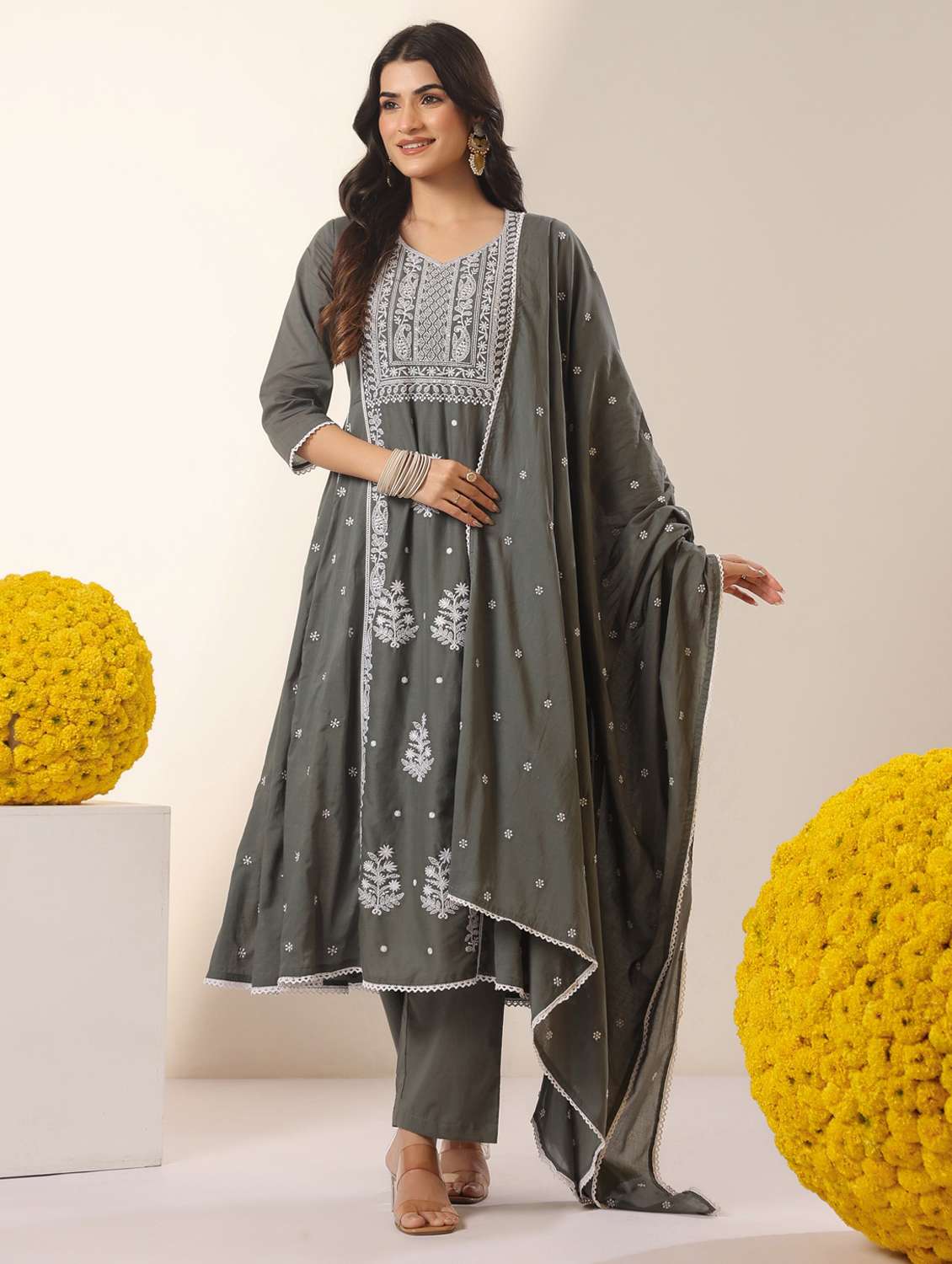 women solid with work three quarter sleeve kurta pant with dupatta set