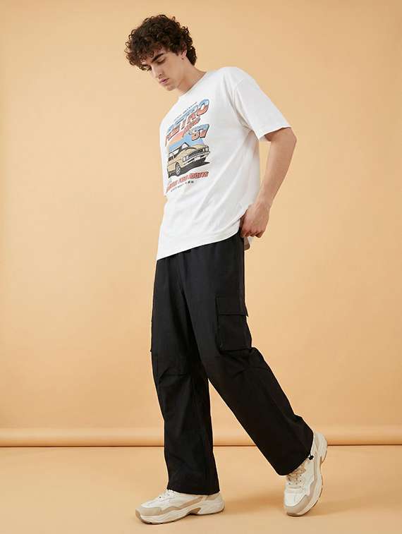 men solid high rise relaxed fit cargo - 22390383 -  Standard Image - 4