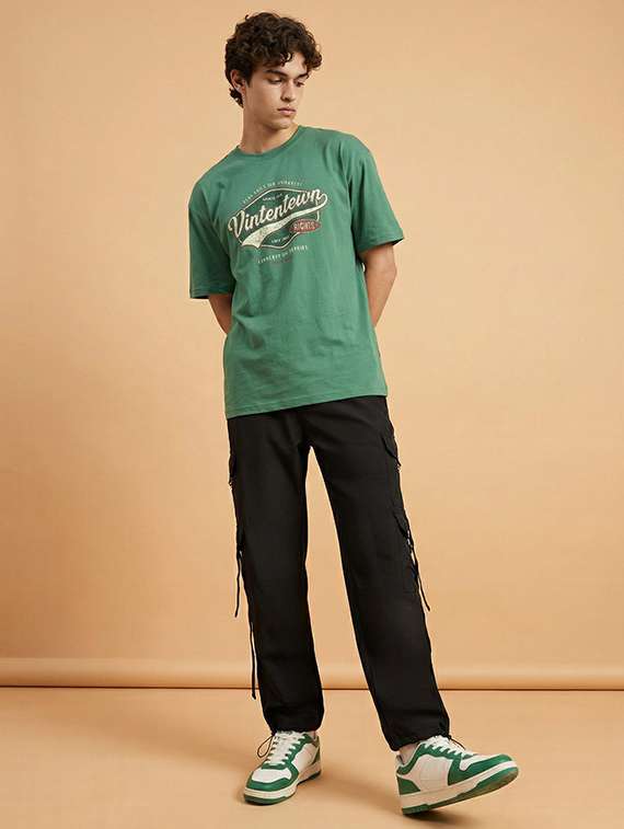 men solid high rise regular fit cargo - 22390387 -  Standard Image - 4