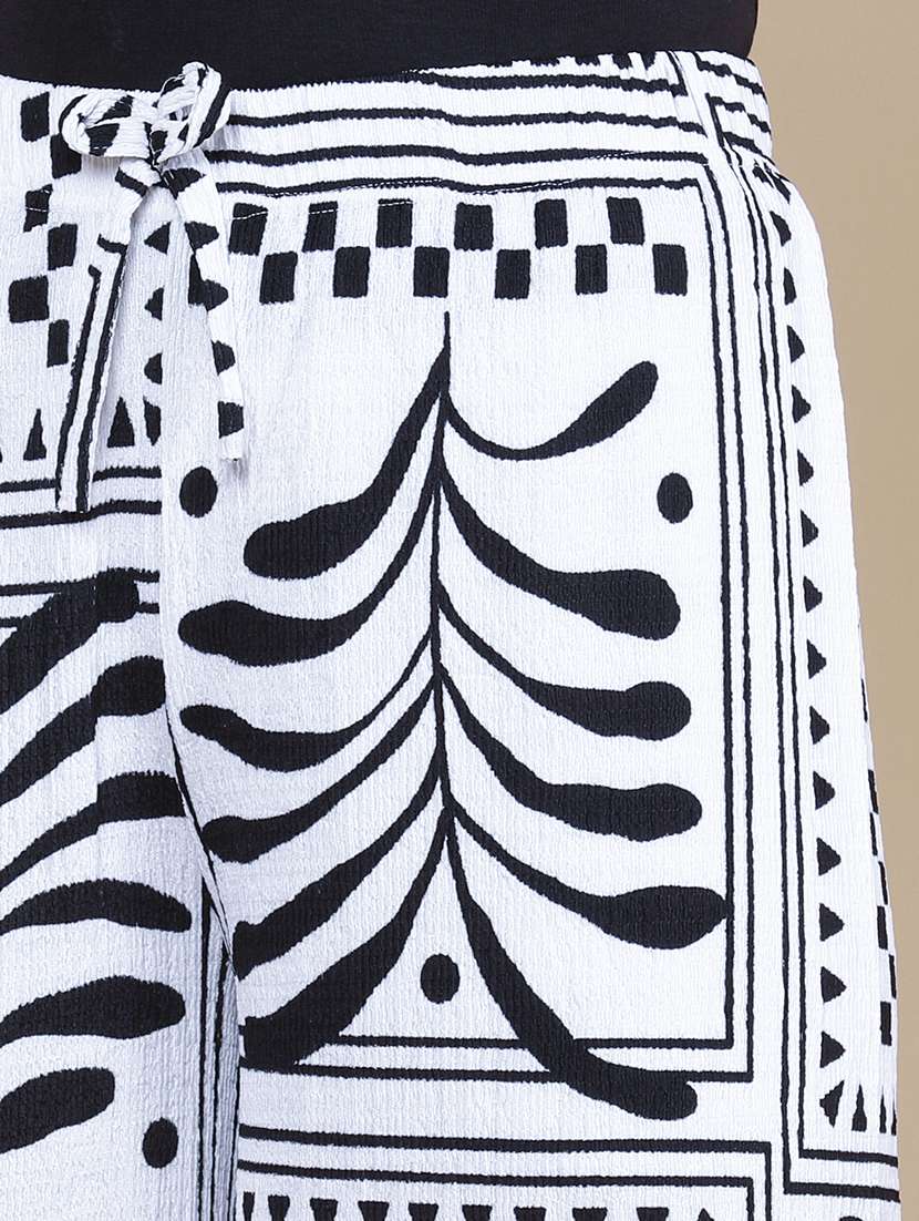 women printed mid rise calf length culottes  - 22391556 -  Standard Image - 1