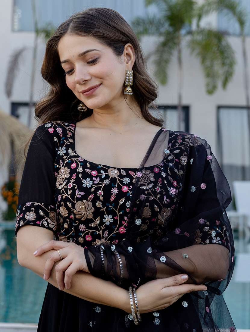 women solid with work short sleeve flared kurta - 22391664 -  Standard Image - 1