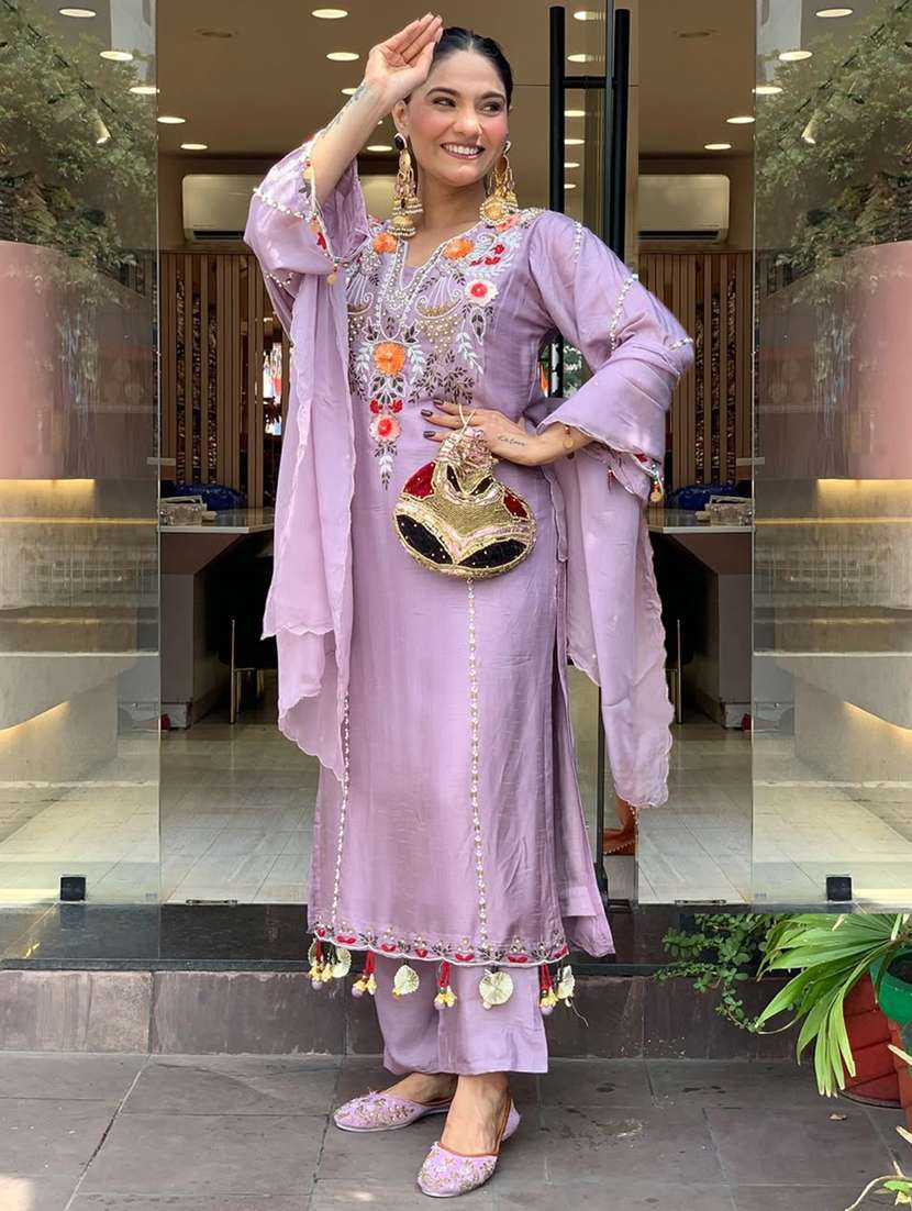 women solid with work three quarter sleeve kurta pant with dupatta set