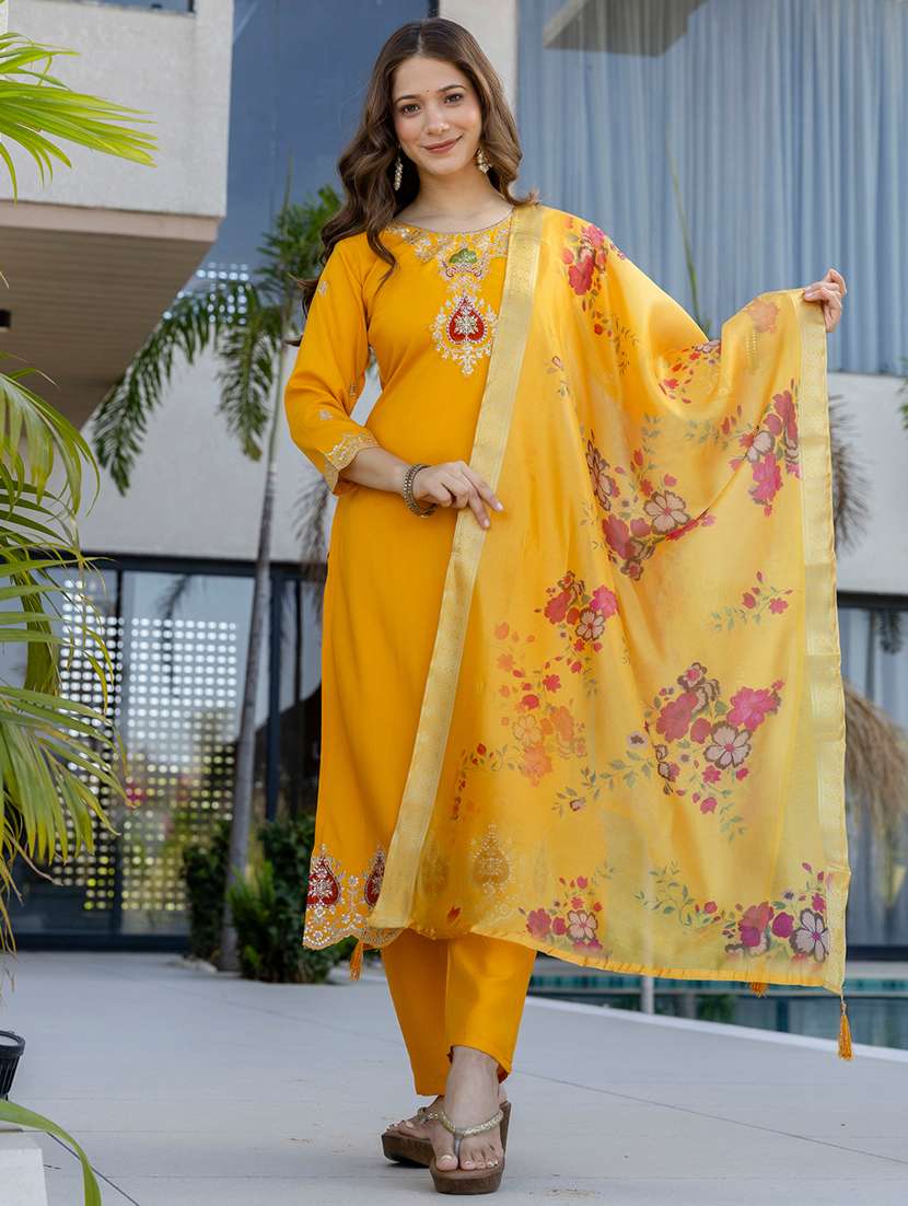 women solid with work three quarter sleeve kurta pant with dupatta set - 22391674 -  Standard Image - 4