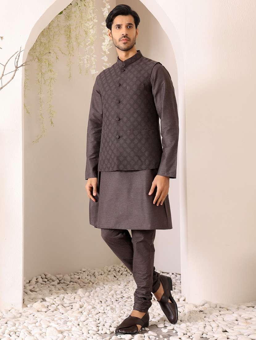 men mandarin neck kurta pyjama with jacket ethnic wear set - 22391848 -  Standard Image - 4