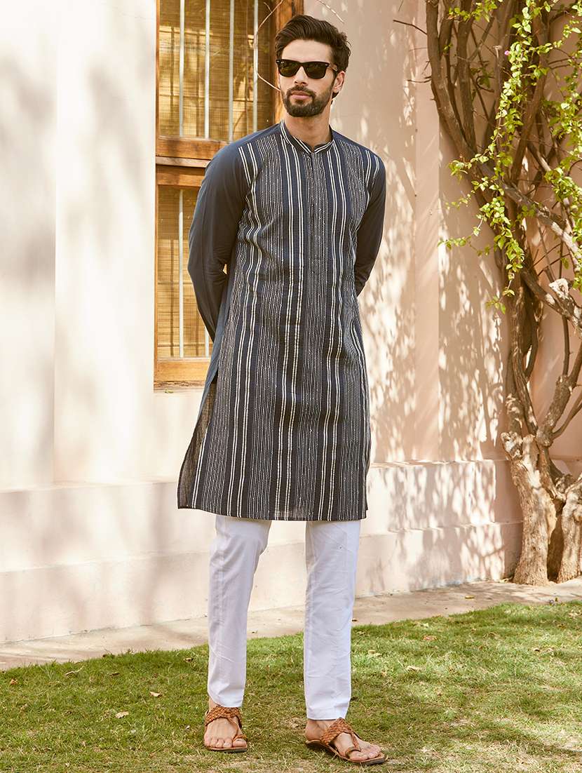 men solid with work mandarin neck long kurta - 22392124 -  Standard Image - 4