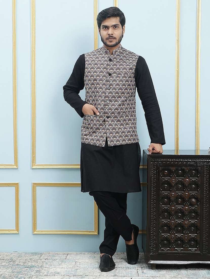 men printed sleeveless nehru jacket
