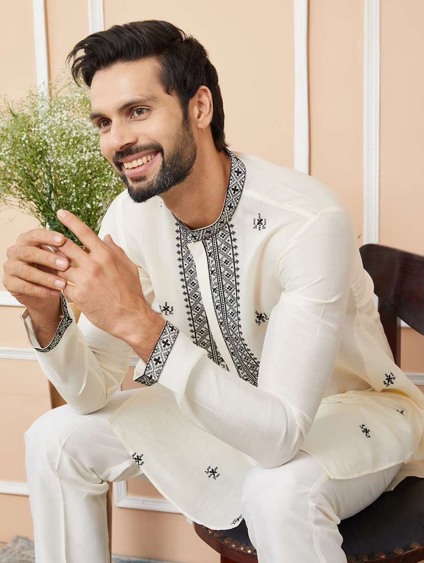 men solid with work mandarin neck long kurta - 22392277 -  Standard Image - 1