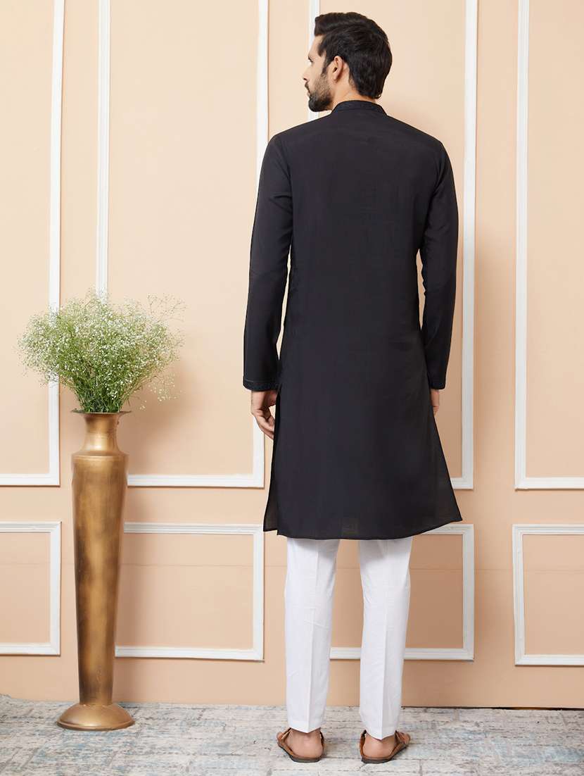 Men Solid With Work Mandarin Neck Long Kurta - 22392295 -  Standard Image - 4