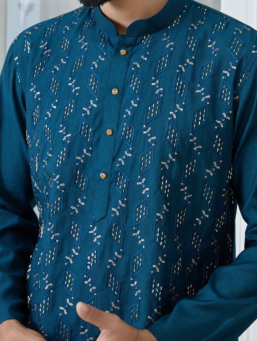 Men Mandarin Neck Long Sleeve Kurta - 22392400 -  Standard Image - 1