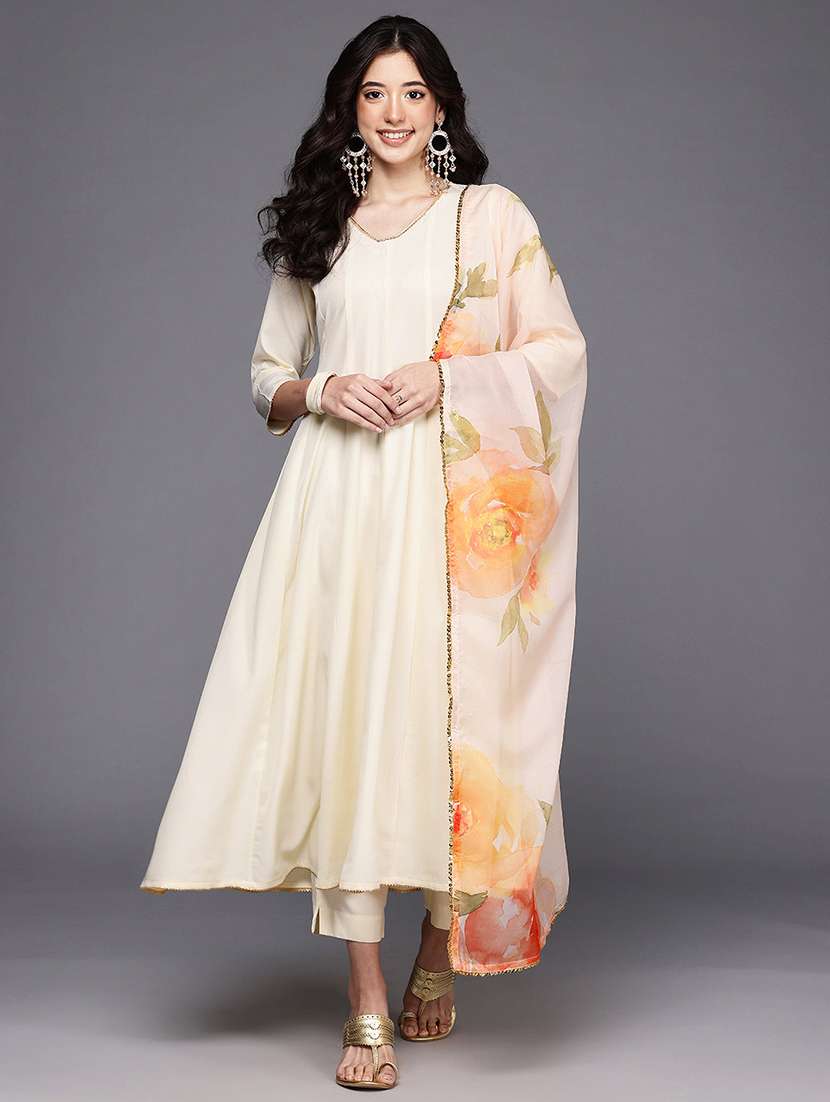 women solid three quarter sleeve kurta pant with dupatta set