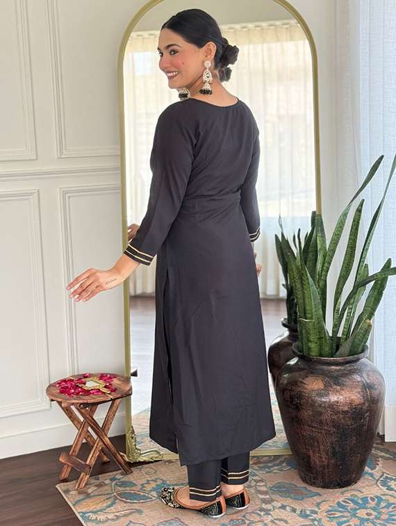 women solid with work three quarter sleeve kurta pant with dupatta set - 22393092 -  Standard Image - 4