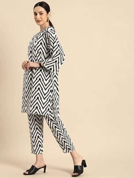 women printed three quarter sleeve ethnic co-ord set