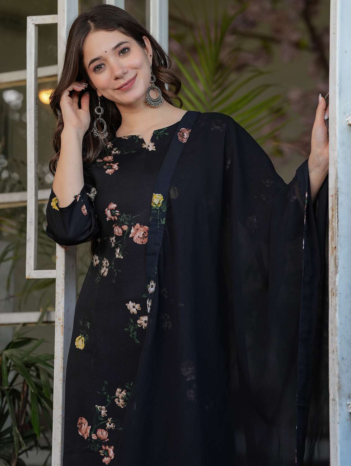 women floral three quarter sleeve kurta pant with dupatta set - 22393423 -  Standard Image - 1