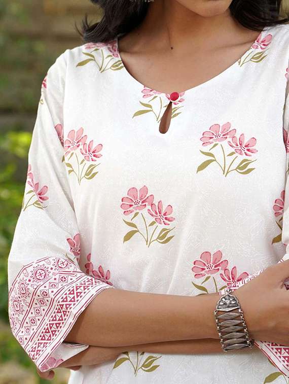 women floral three quarter sleeve kurta salwar set - 22393492 -  Standard Image - 1
