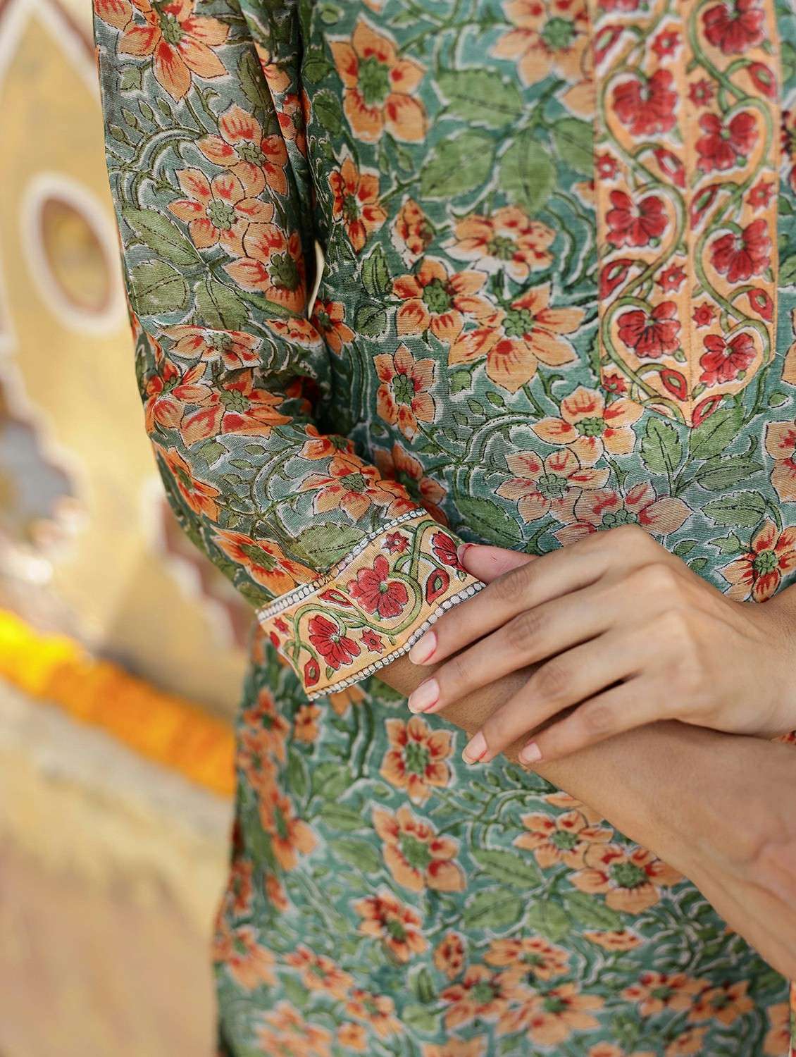 women floral three quarter sleeve kurta salwar with dupatta - 22393499 -  Standard Image - 4