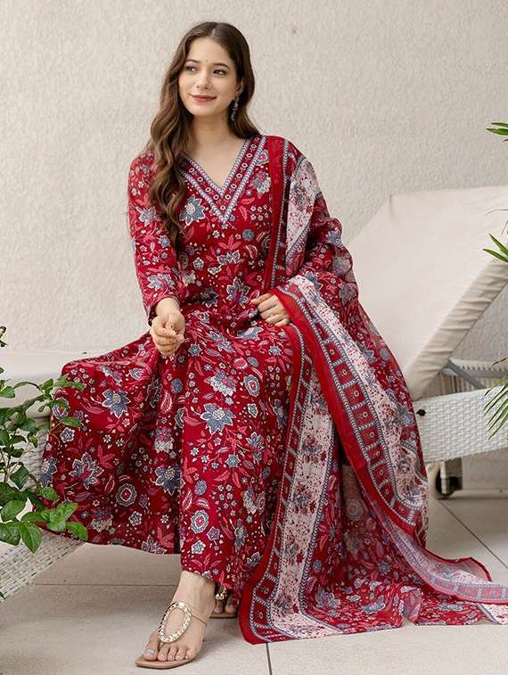 women floral three quarter sleeve kurta pant with dupatta set - 22393511 -  Standard Image - 4