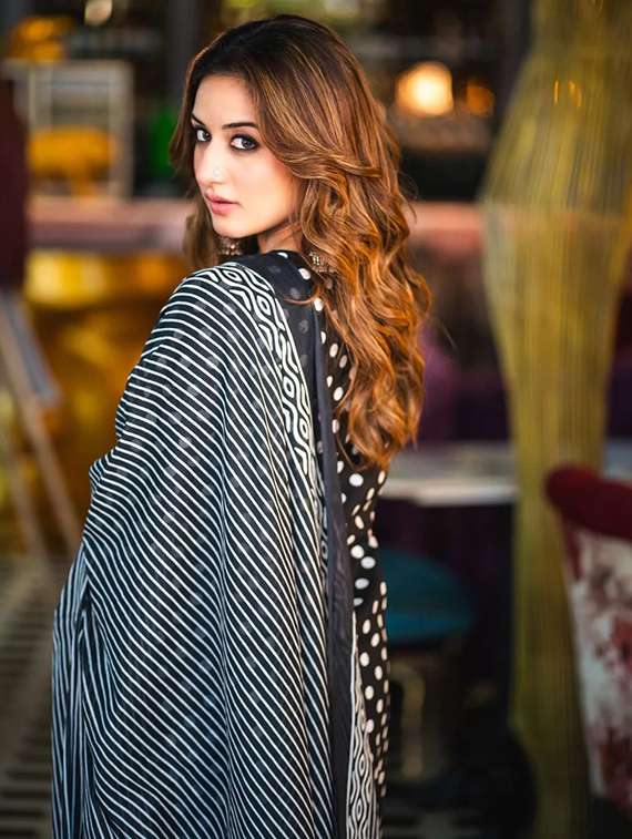 women printed three quarter sleeve kurta pant with dupatta set - 22393576 -  Standard Image - 1