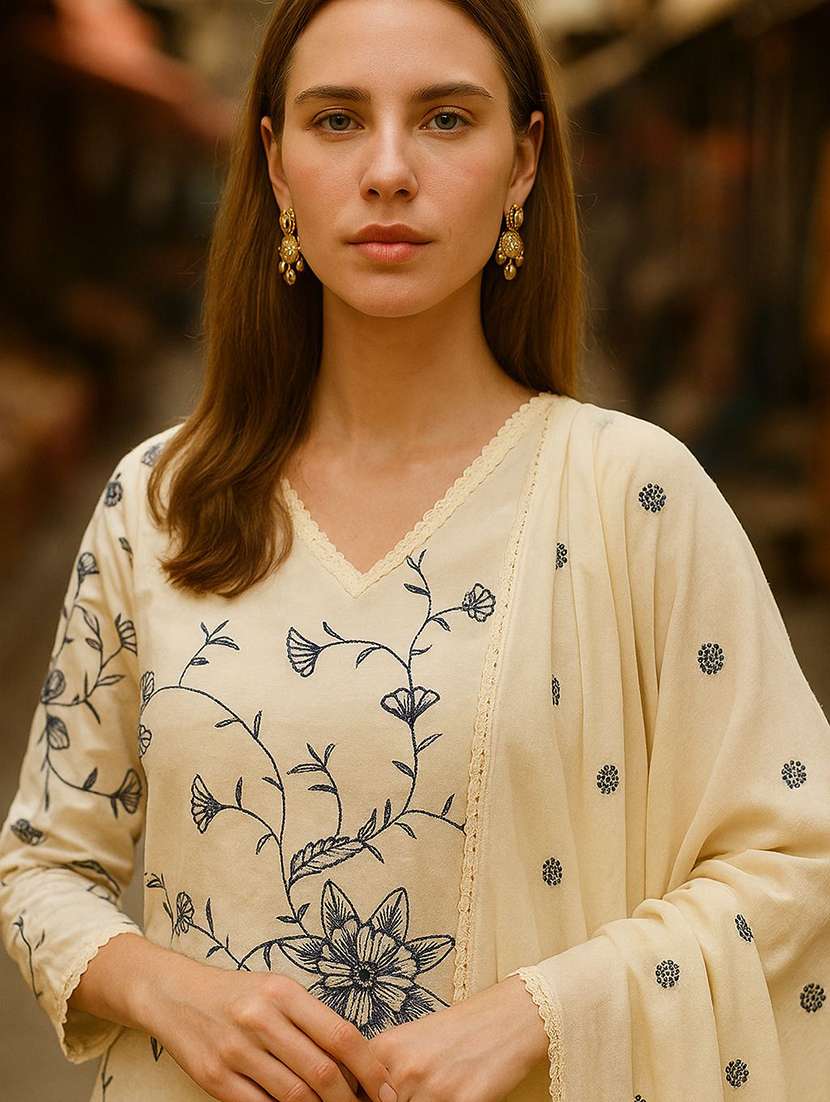 women floral three quarter sleeve kurta pant with dupatta set - 22393608 -  Standard Image - 1