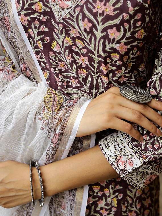 women printed three quarter sleeve kurta salwar with dupatta set - 22393787 -  Standard Image - 4