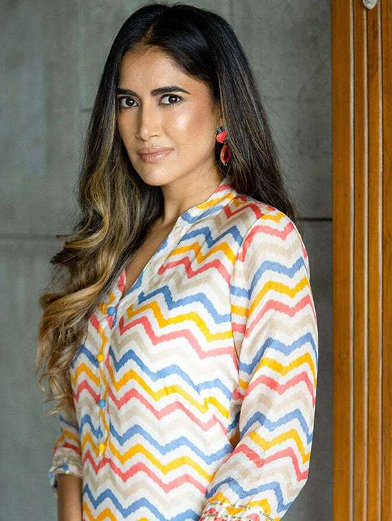 women printed three quarter sleeve kurta pant set - 22393794 -  Standard Image - 1