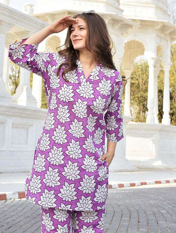 women printed three quarter sleeve ethnic co-ord set - 22393798 -  Standard Image - 1