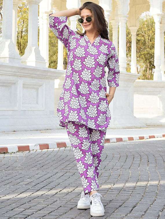 women printed three quarter sleeve ethnic co-ord set - 22393798 -  Standard Image - 4