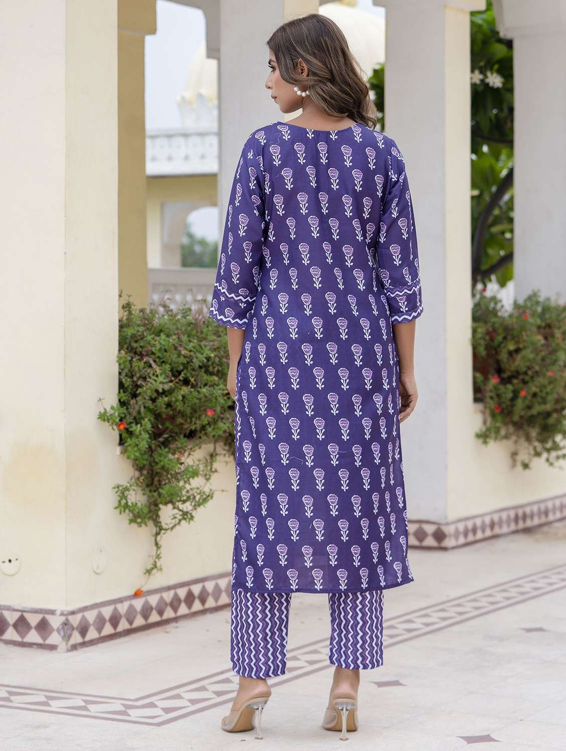 women printed three quarter sleeve kurta pant set - 22393811 -  Standard Image - 4