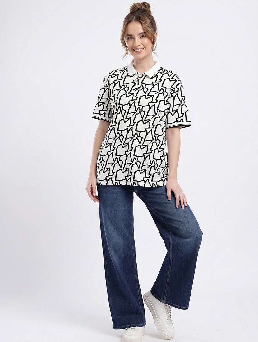 women printed short sleeve oversized polo t-shirt - 22393939 -  Standard Image - 4