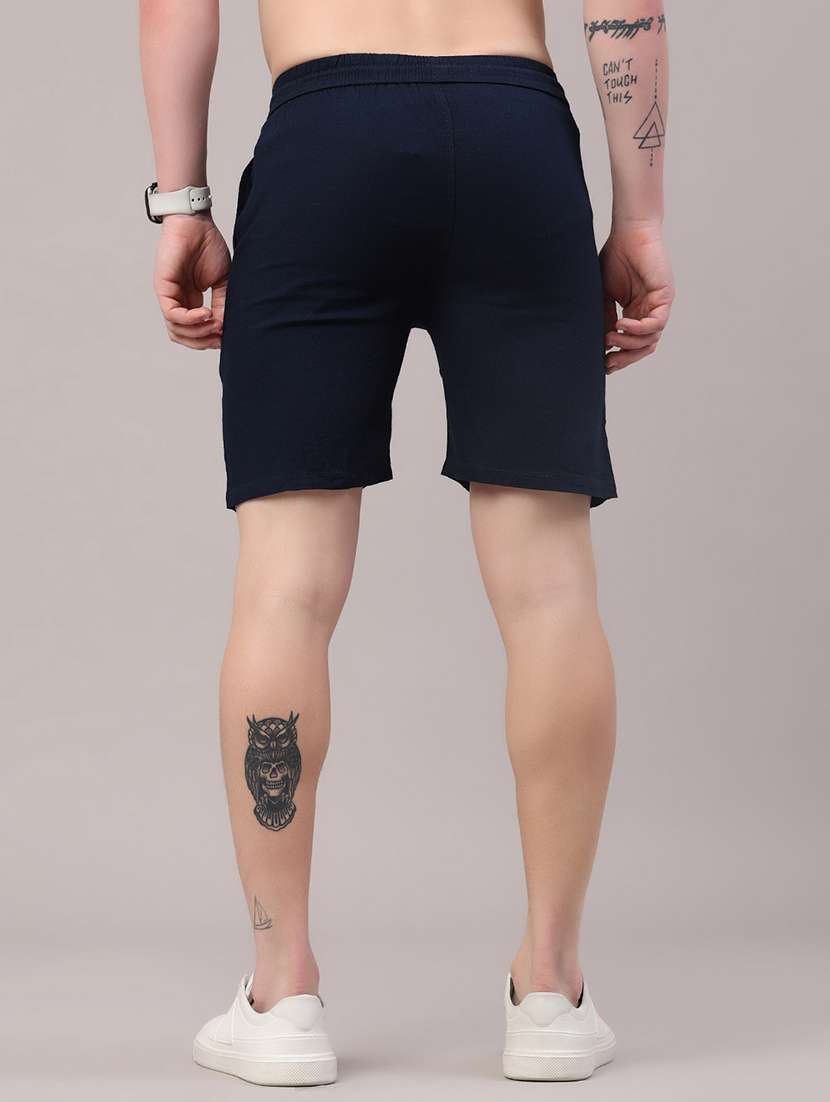 men solid mid rise regular shorts - 22394722 -  Standard Image - 4