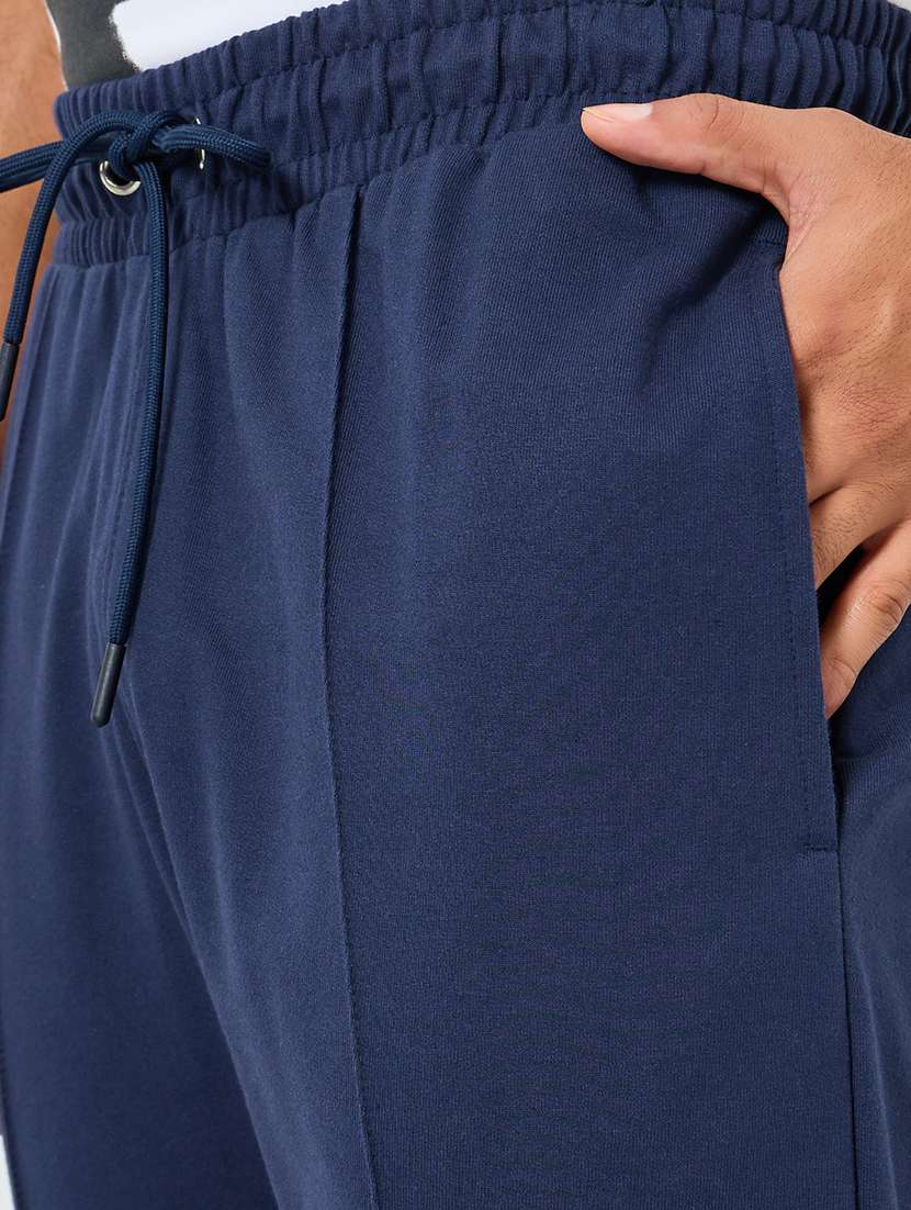 men solid mid rise regular fit jogger - 22394910 -  Standard Image - 1