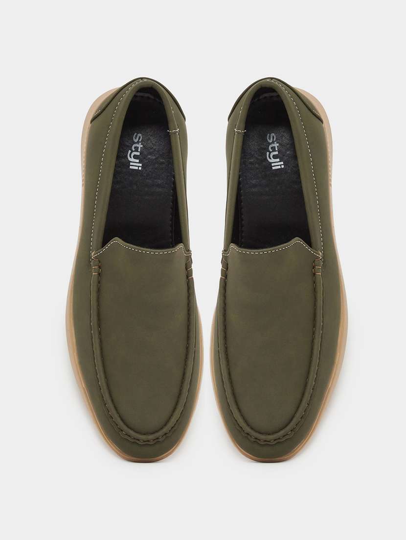Men Solid Slip On Casual Loafers - 22395010 -  Standard Image - 4