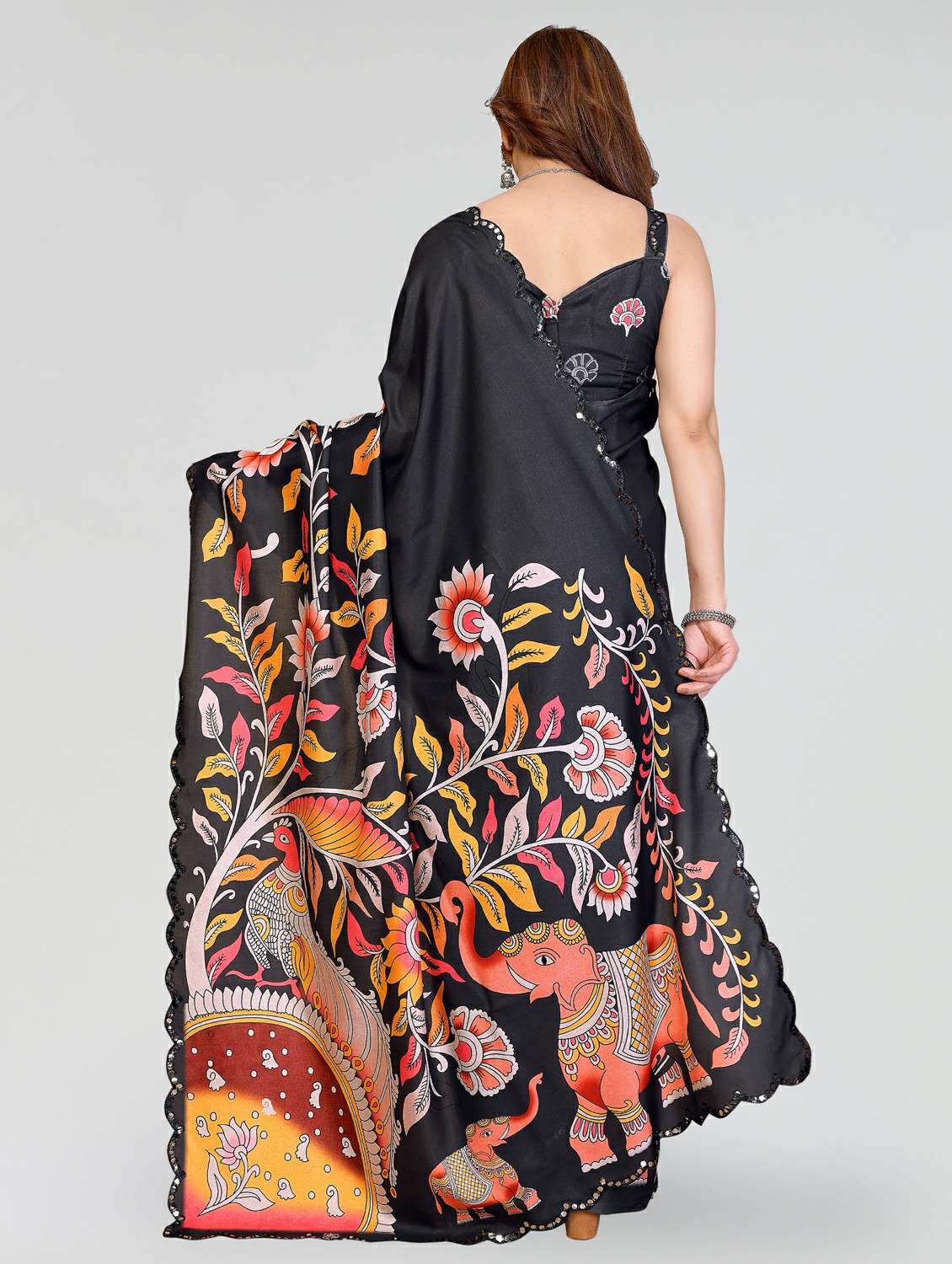 women kalamkari printed saree with blouse - 22395051 -  Standard Image - 4