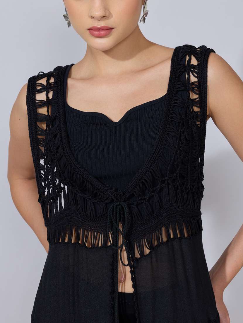 women self designed sleeveless crochet shrug - 22396097 -  Standard Image - 1