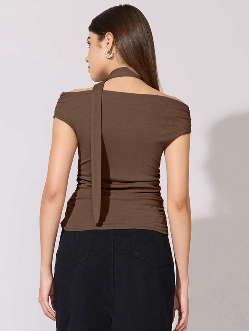 women solid off shoulder top with neck tie - 22396136 -  Standard Image - 4