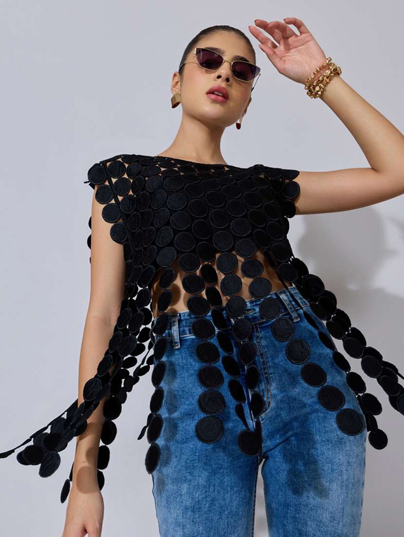 women self designed sleeveless sheer top