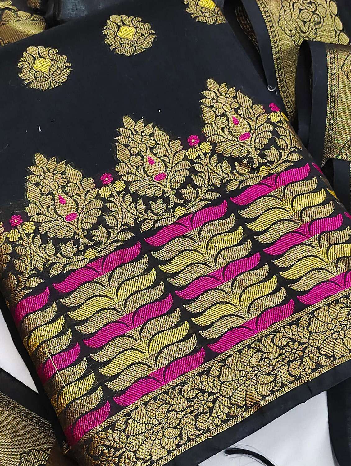 women self design unstitched suit set - 22397221 -  Standard Image - 1