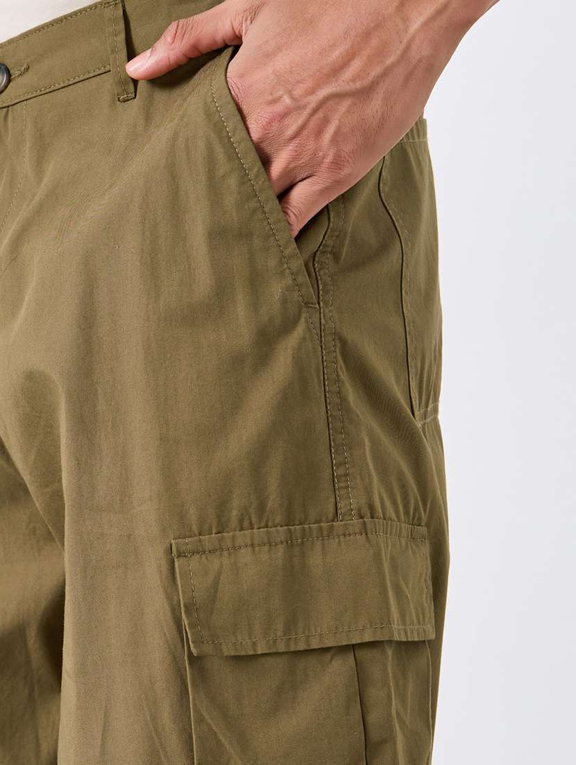 men solid mid rise baggy cargo - 22397953 -  Standard Image - 1