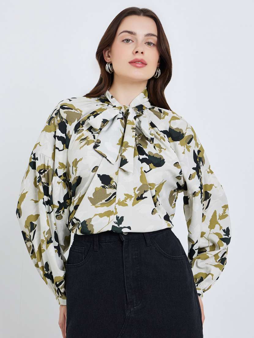 women printed tie-up neck puff sleeve top