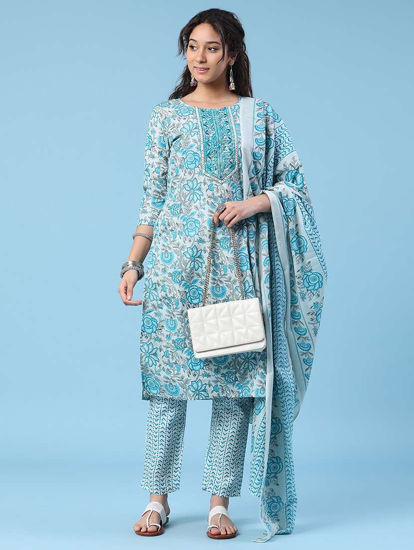 women printed three quarter sleeve kurta pant with dupatta set - 22399572 -  Standard Image - 4