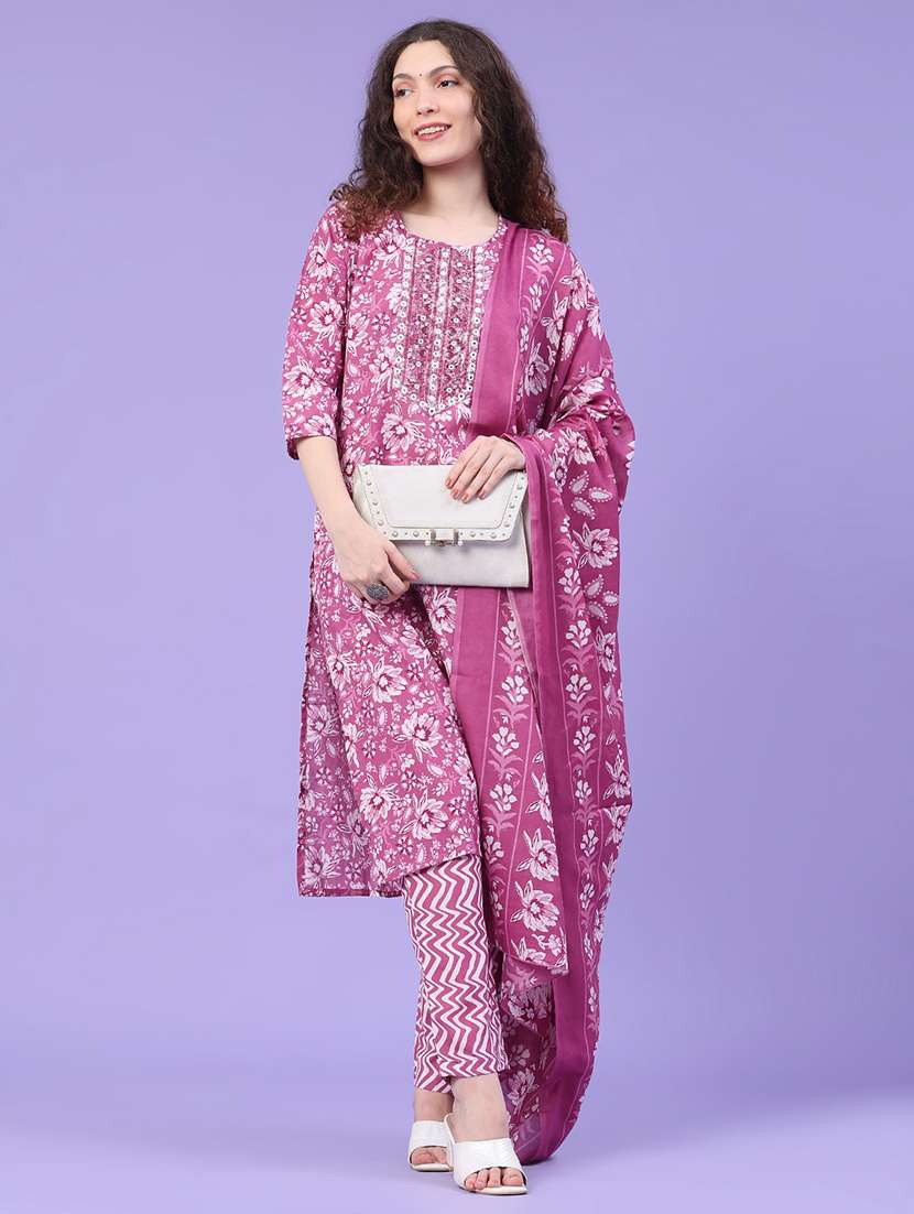 women printed three quarter sleeve kurta pant with dupatta set