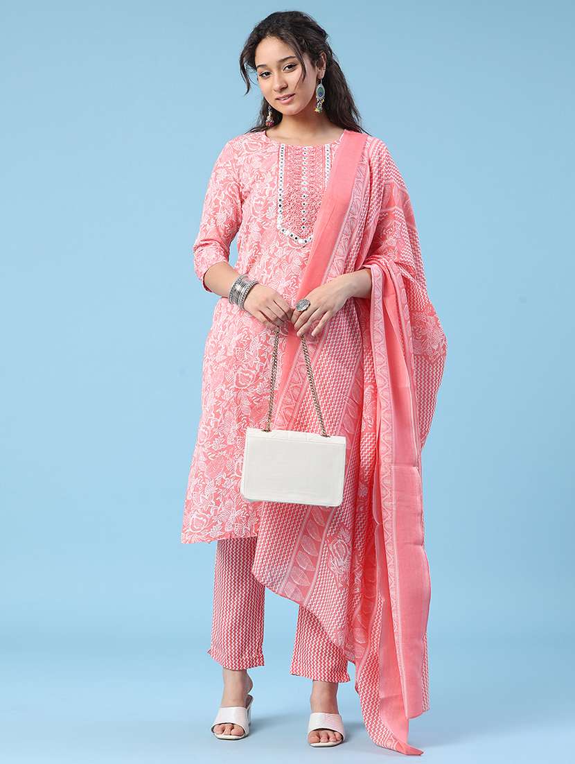women printed three quarter sleeve kurta pant with dupatta set - 22399578 -  Standard Image - 4